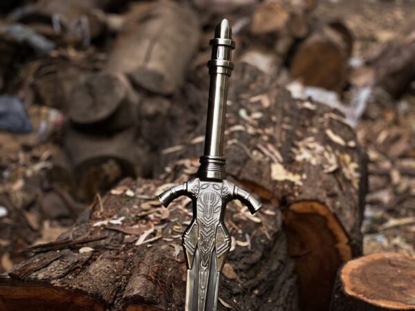 Handmade Dark Souls fantasy sword replica with polished steel blade